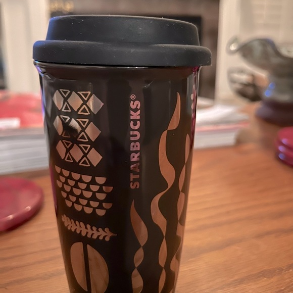 Starbucks Ltd Edition Ceramic travel Mug w/Silicone lid & iconic SB siren image! - Picture 3 of 12